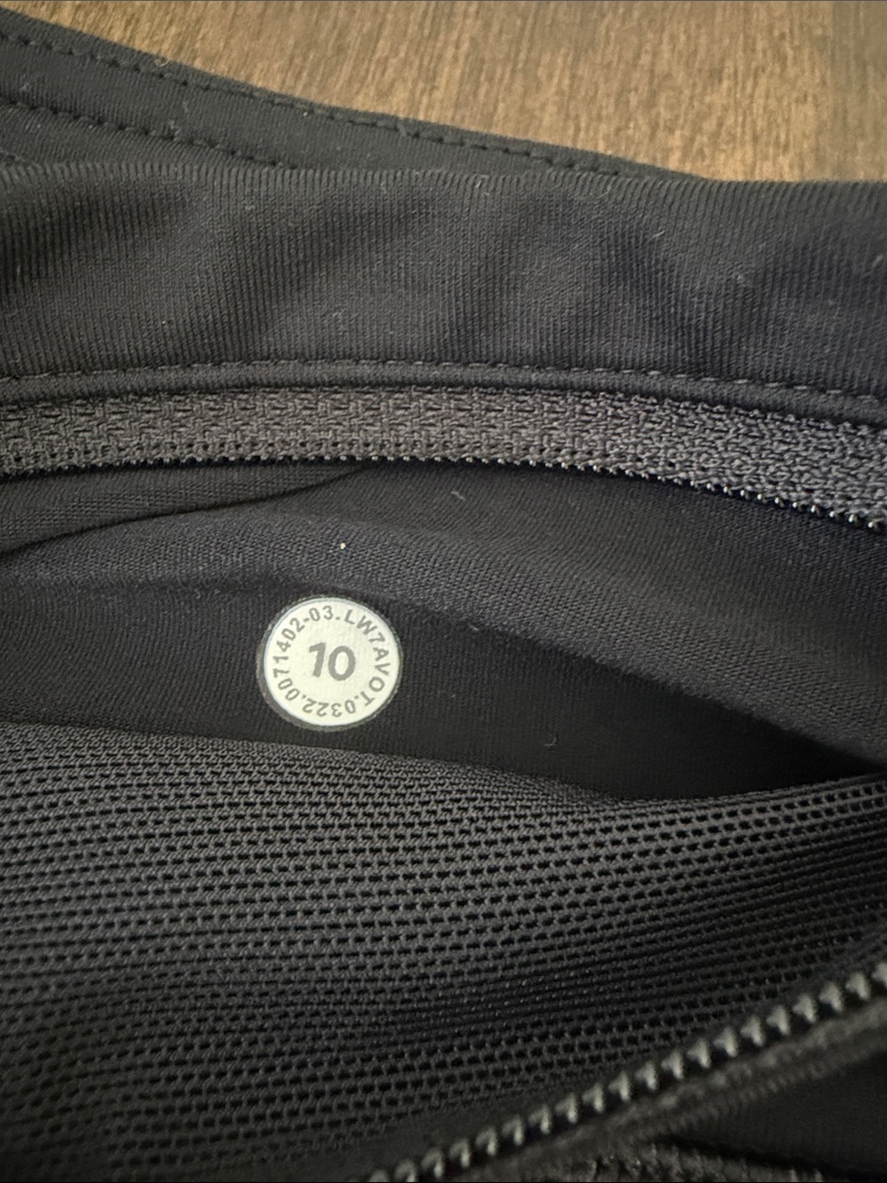 lululemon athletica Speed Up High Rise 4”Shorts 10 - Picture 3 of 4